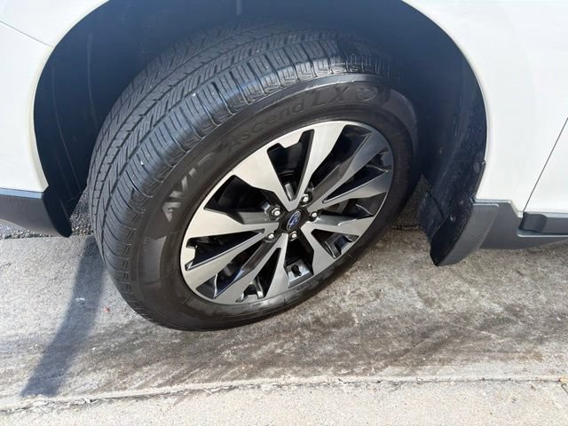 Used 2017 Subaru Outback 2.5i Limited AWD/4WD image 38