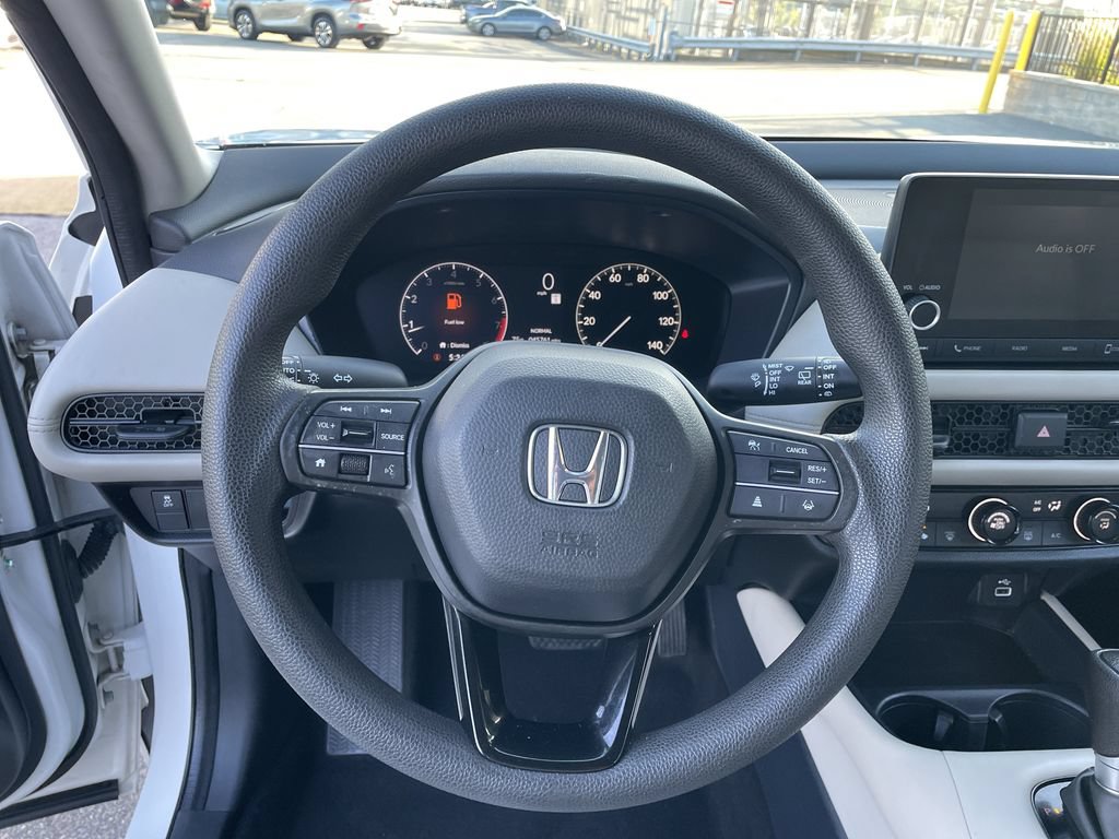Used 2023 Honda HR-V LX image 16