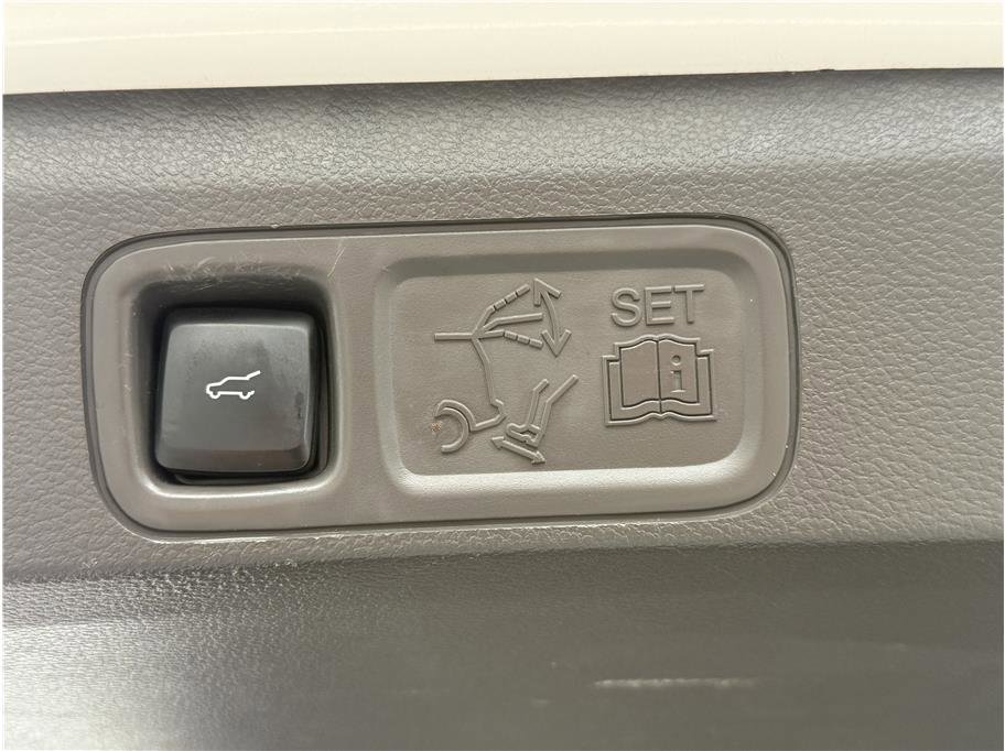 Used 2021 Ford Expedition Max XLT AWD/4WD image 28