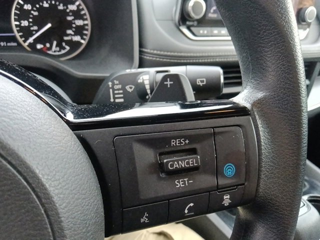 Used 2023 Nissan Rogue SV image 19
