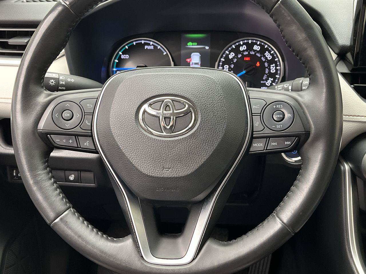 Used 2022 Toyota RAV4 XLE w/ XLE Grade Weather Package AWD/4WD image 13