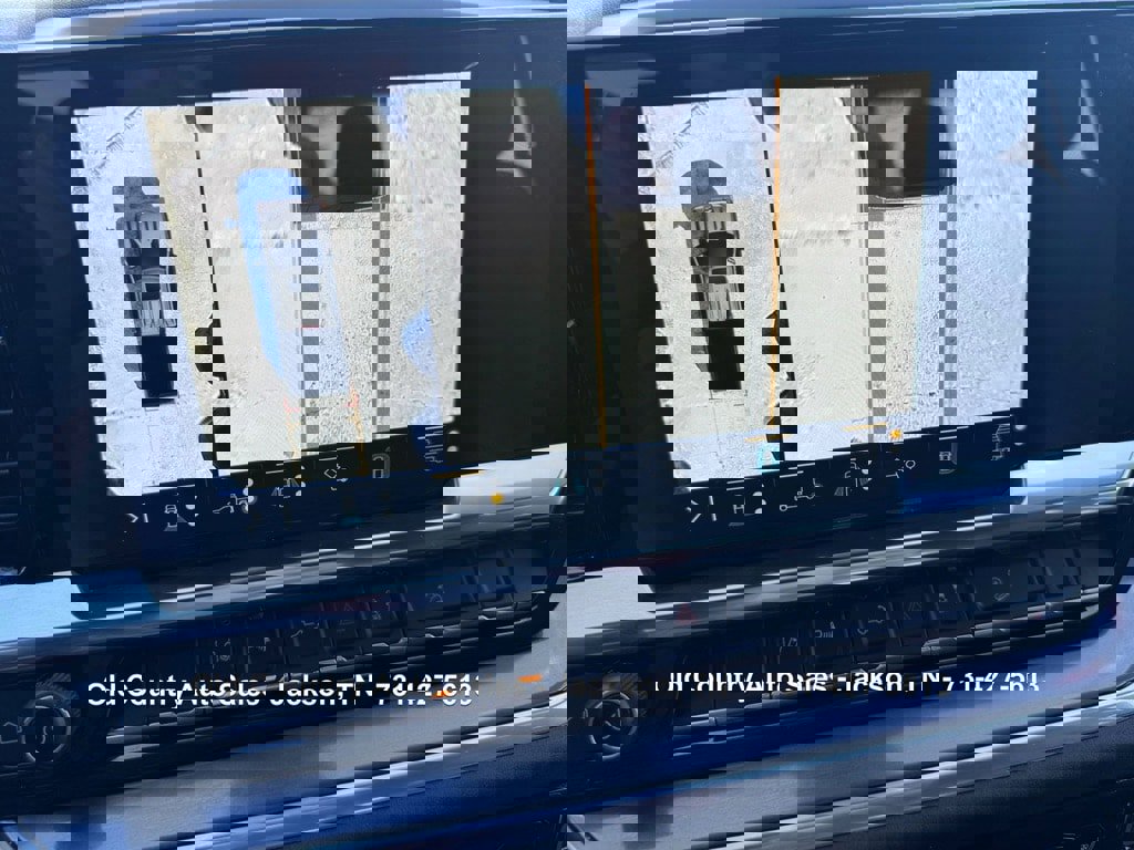 Used 2025 Chevrolet Silverado 2500 High Country w/ Midnight Edition image 89