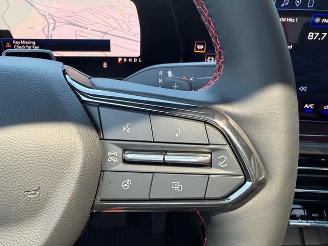 New 2027 Chevrolet Traverse RS w/ LPO, Floor Liner Package FWD image 17