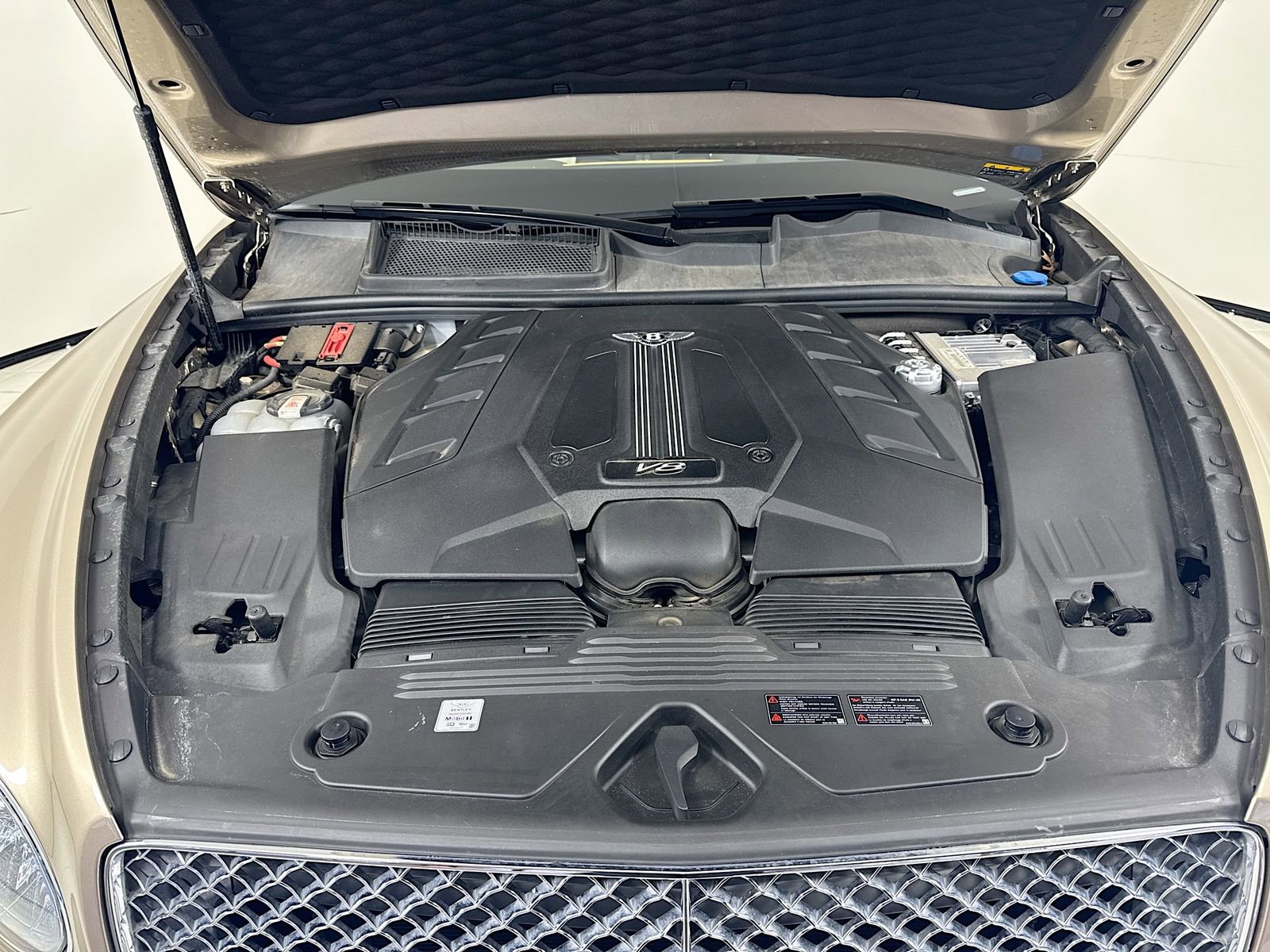 Certified 2023 Bentley Bentayga image 29