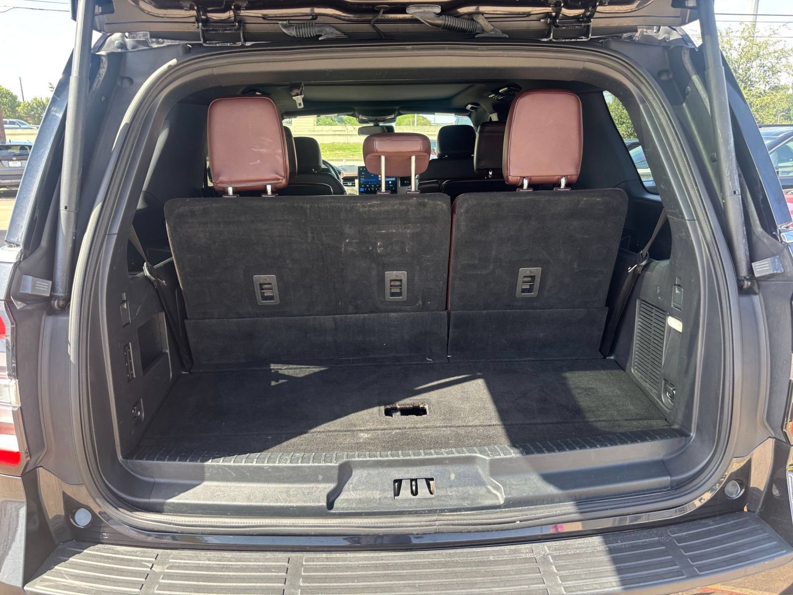 Used 2024 Ford Expedition Limited AWD/4WD image 36