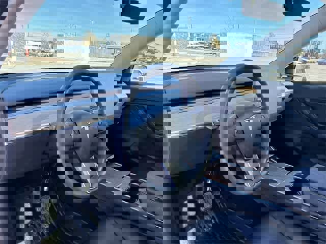 Used 2021 Tesla Model Y Long Range video 2