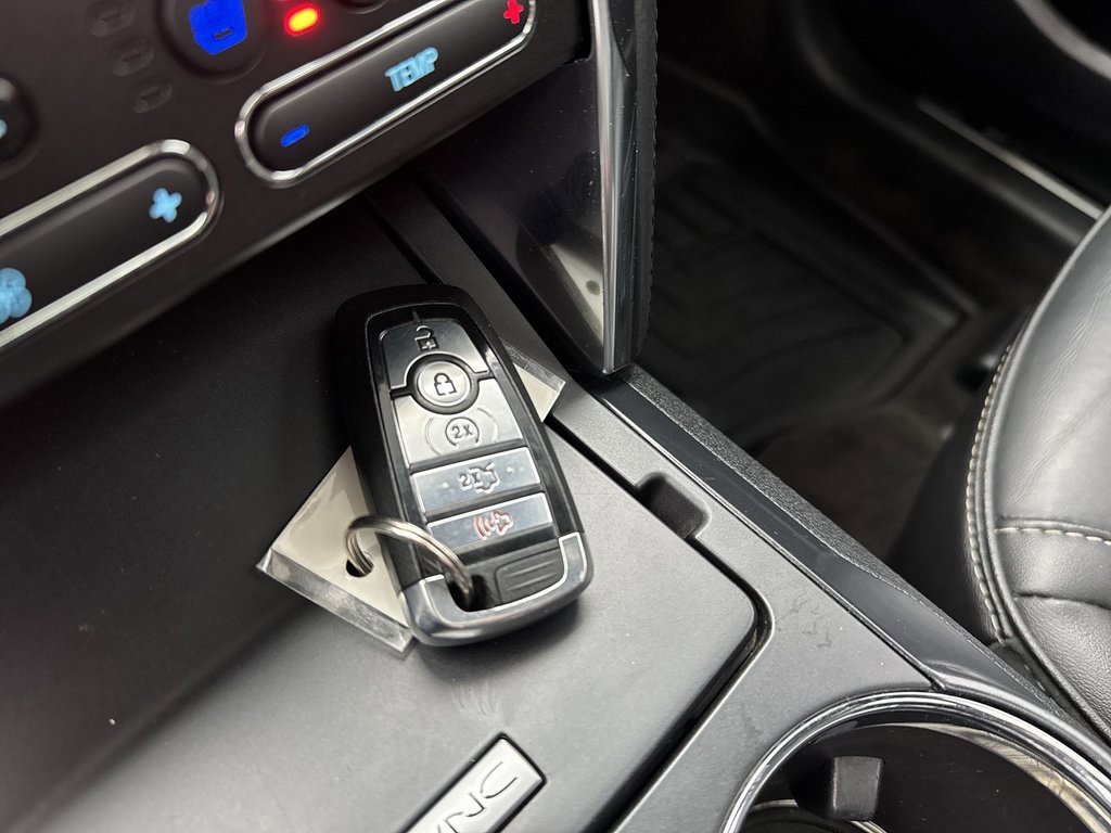 Used 2018 Ford Explorer Platinum image 31