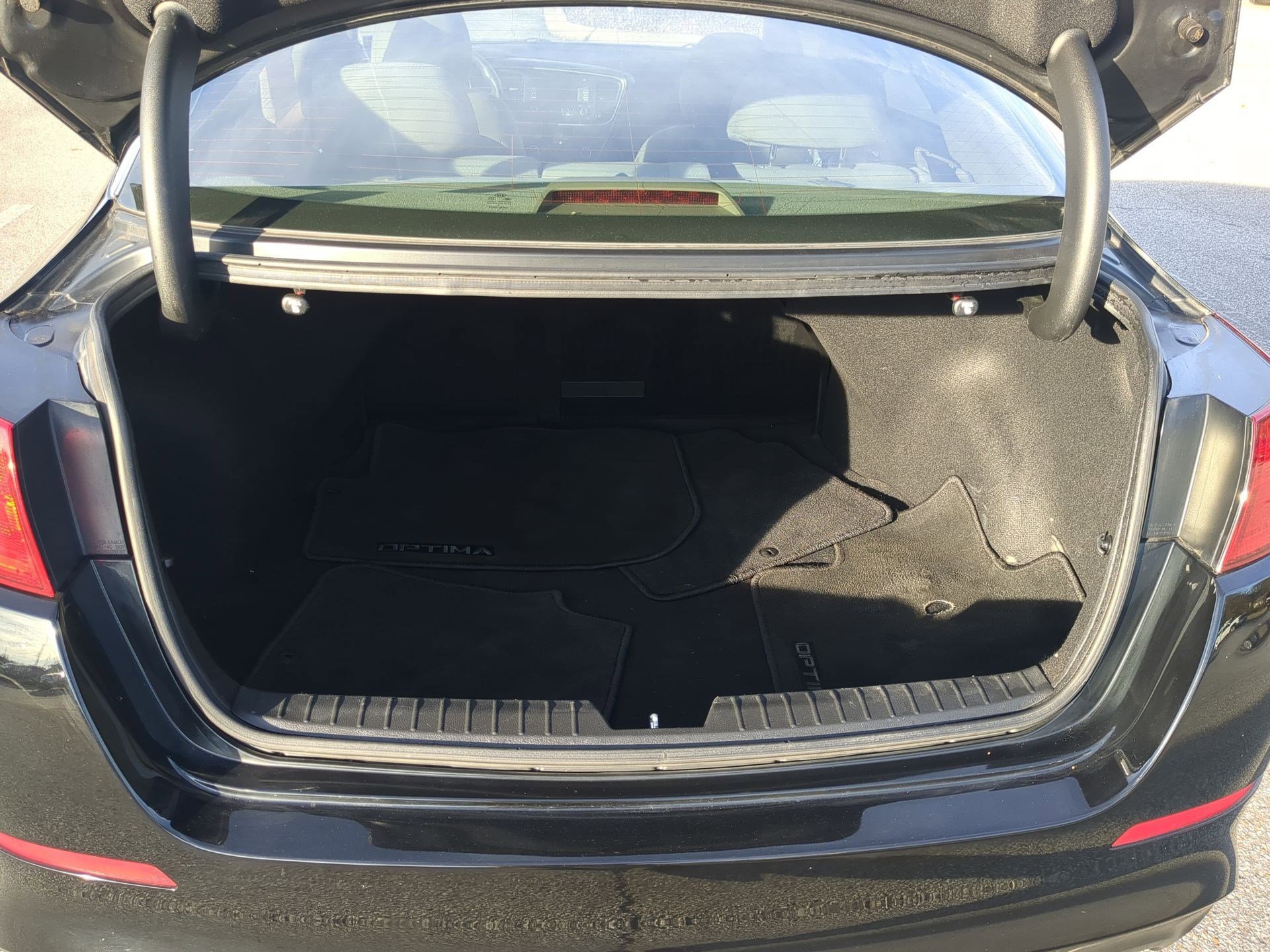 Used 2015 Kia Optima LX image 21