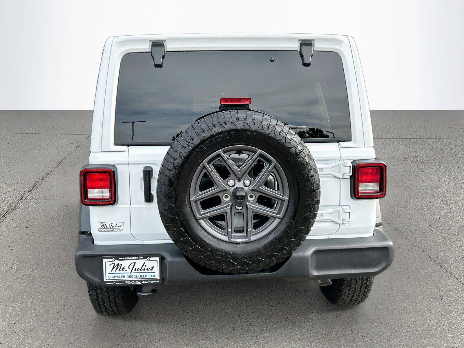 Used 2026 Jeep Wrangler Unlimited Sport AWD/4WD image 5