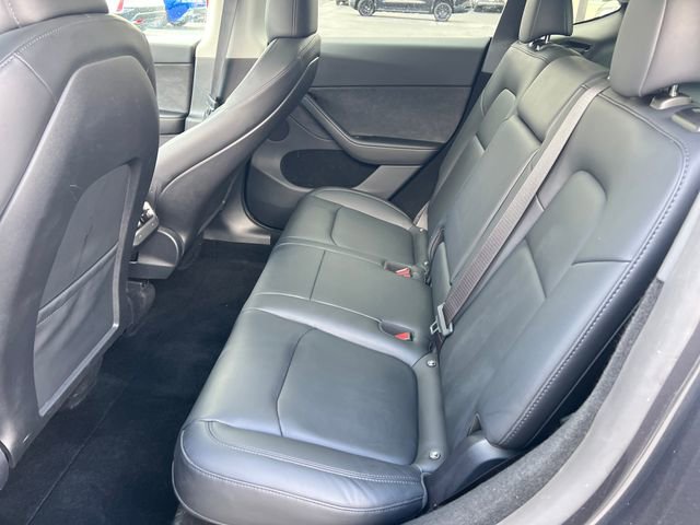 Used 2024 Tesla Model Y Long Range AWD/4WD image 24