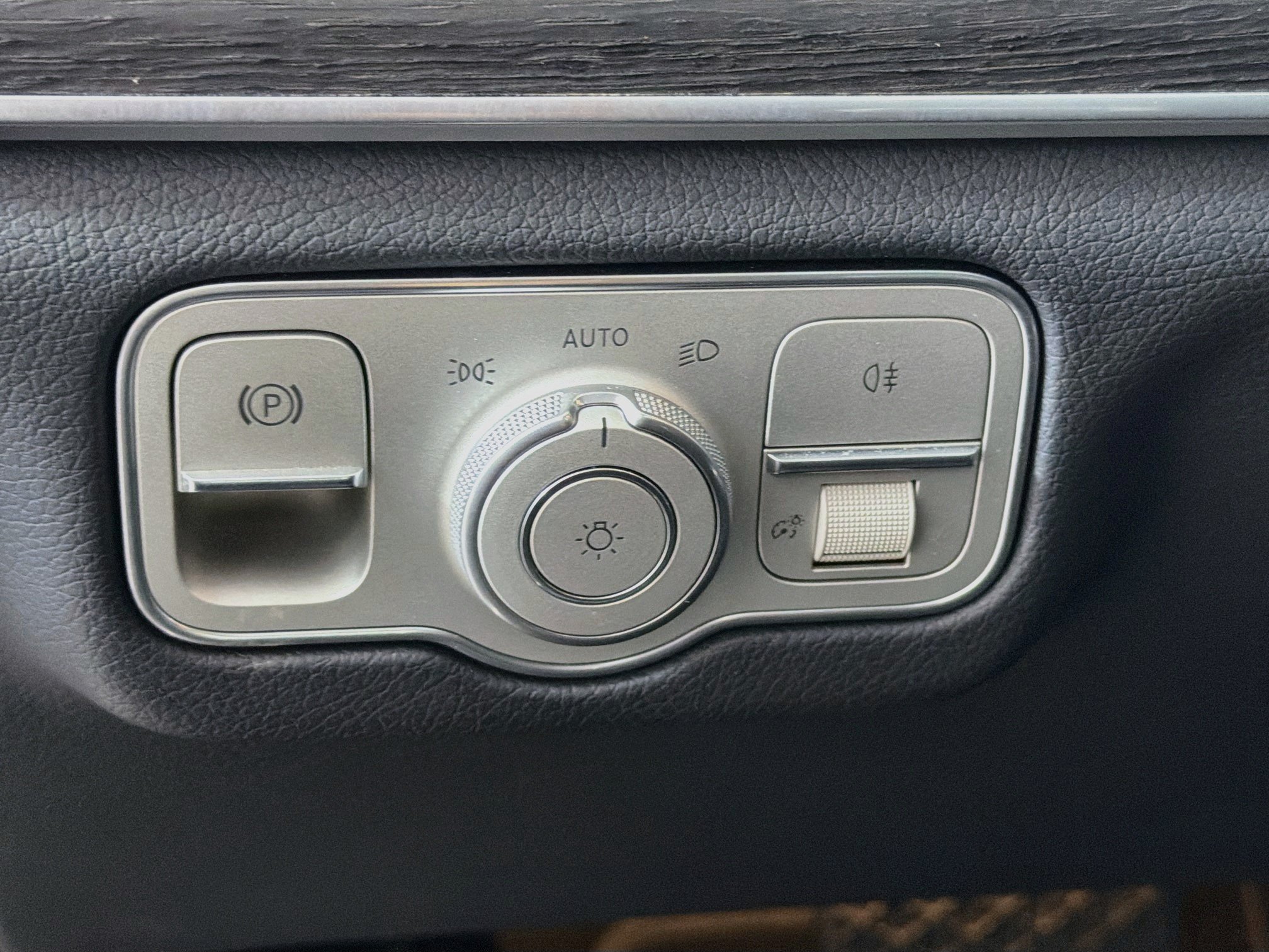 Used 2025 Mercedes-Benz GLE 350 4MATIC image 16