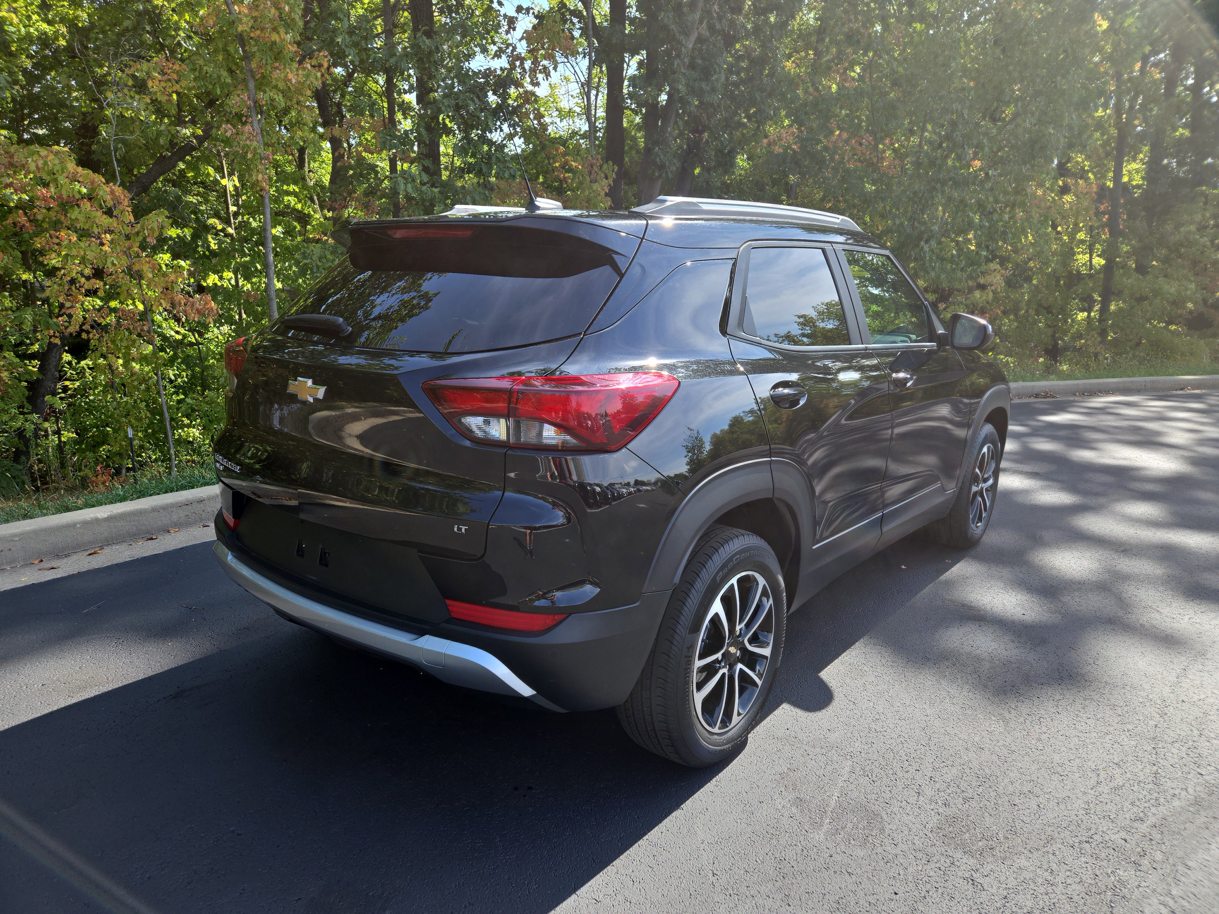 Used 2025 Chevrolet TrailBlazer LT image 3