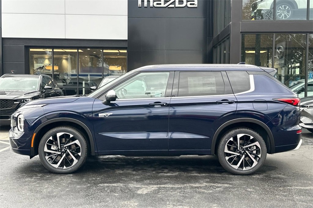 New 2025 Mitsubishi Outlander SEL image 8
