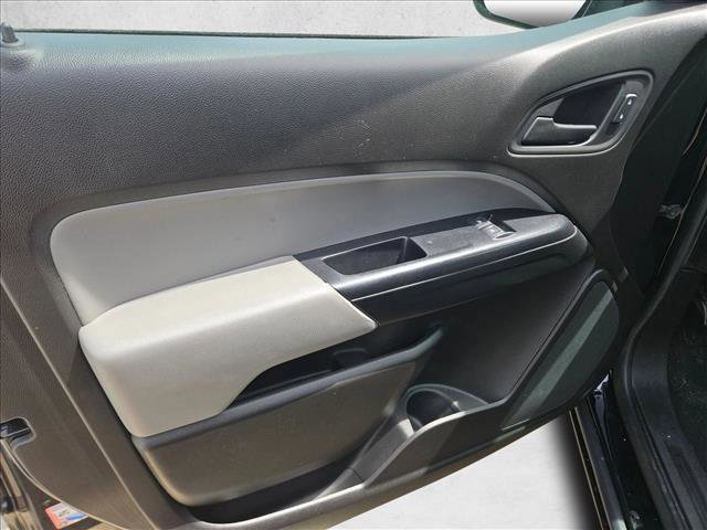 Used 2021 Chevrolet Colorado W/T w/ WT Convenience Package image 9