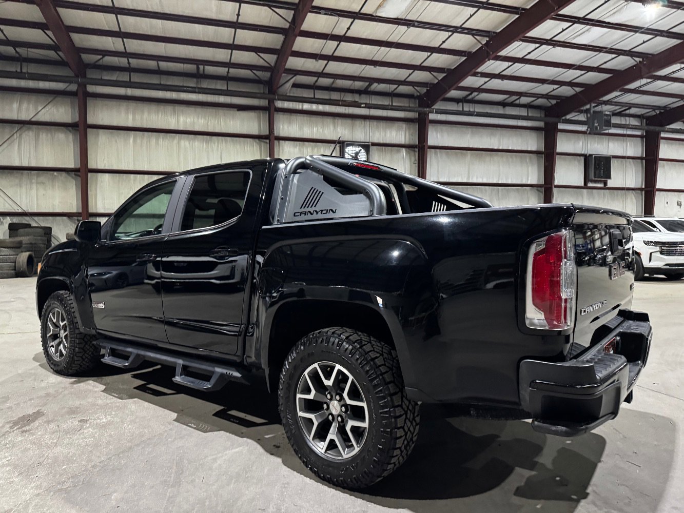 Used 2018 GMC Canyon All Terrain w/ All Terrain X Package AWD/4WD image 7
