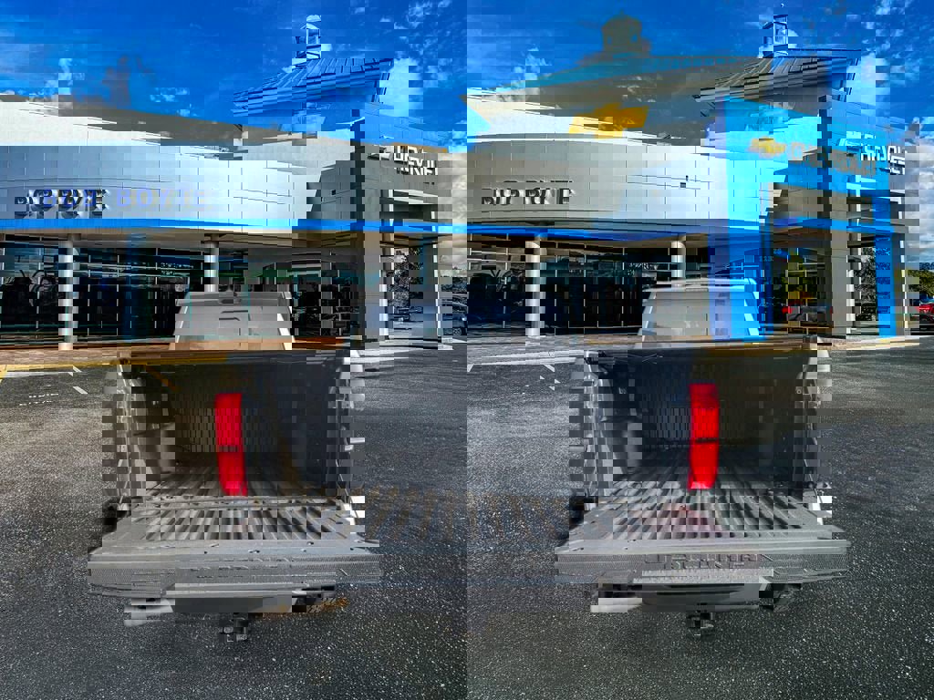 Used 2024 Toyota Tacoma TRD Off-Road w/ TRD Off Road Upgrade Package image 5