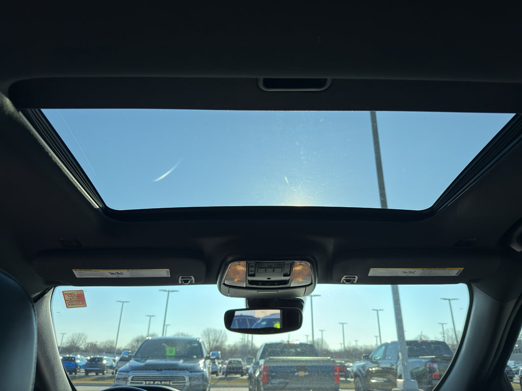 Used 2025 Dodge Durango R/T image 31