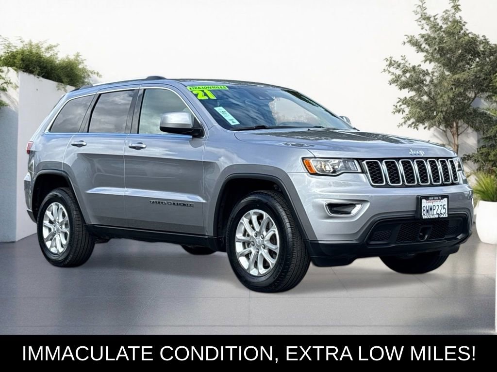 Used 2021 Jeep Grand Cherokee Laredo RWD image 1