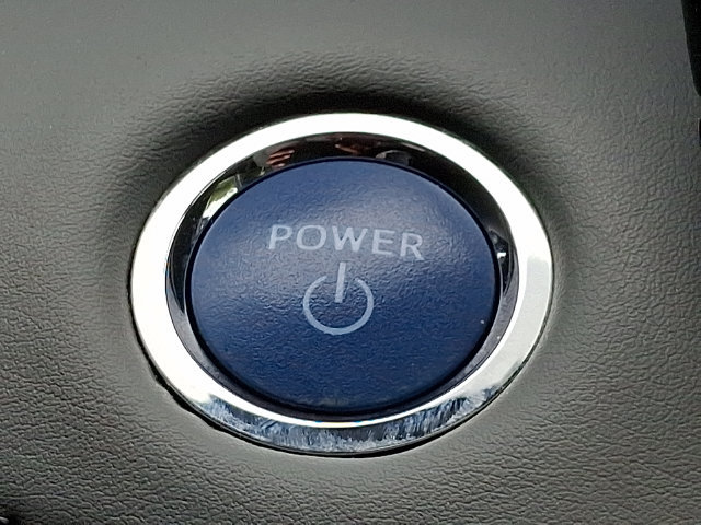 Used 2022 Toyota Highlander XLE AWD/4WD image 22