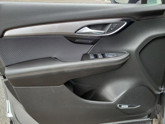 Used 2025 Buick Envision Sport Touring image 10