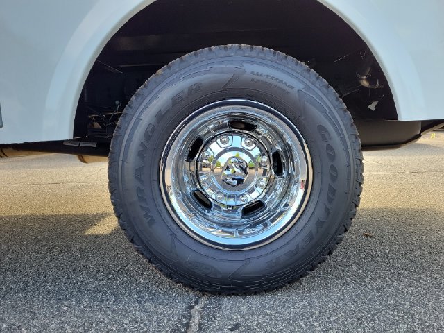 New 2027 RAM 3500 Tradesman w/ Chrome Appearance Group A AWD/4WD image 16