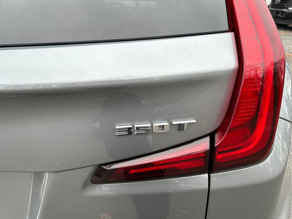 Used 2025 Cadillac XT4 Premium Luxury image 11