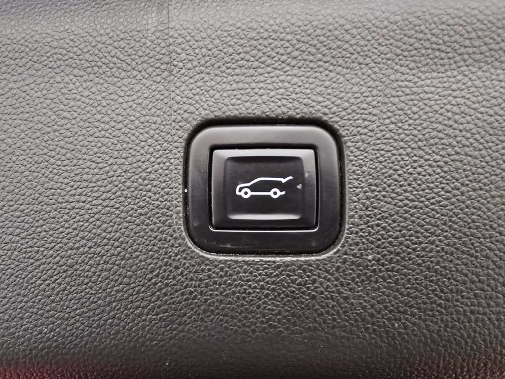 Used 2021 Buick Enclave Avenir w/ Avenir Technology Package AWD/4WD image 33