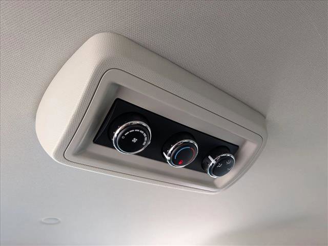 Used 2018 Dodge Grand Caravan SE w/ UConnect Hands-Free Group FWD image 22