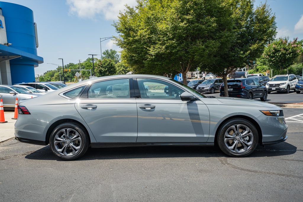 Used 2026 Honda Accord EX-L image 3