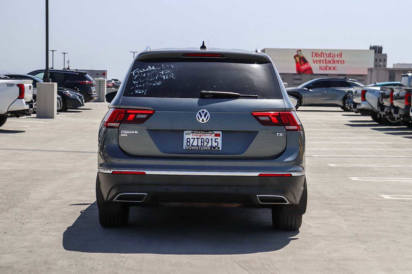 Used 2018 Volkswagen Tiguan SEL Premium FWD image 5