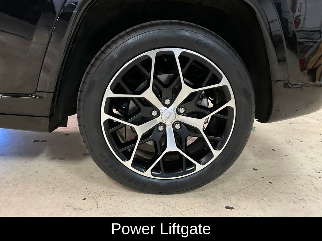 Certified 2022 Jeep Grand Cherokee Summit image 17