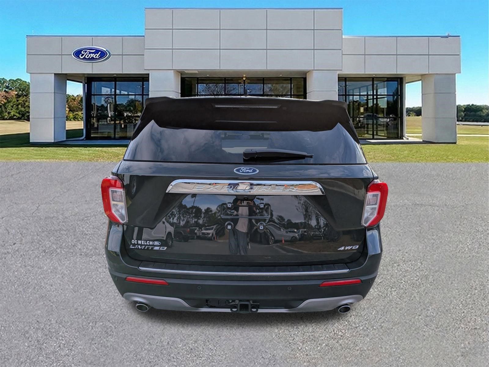 Certified 2023 Ford Explorer Limited w/ Equipment Group 301A image 5