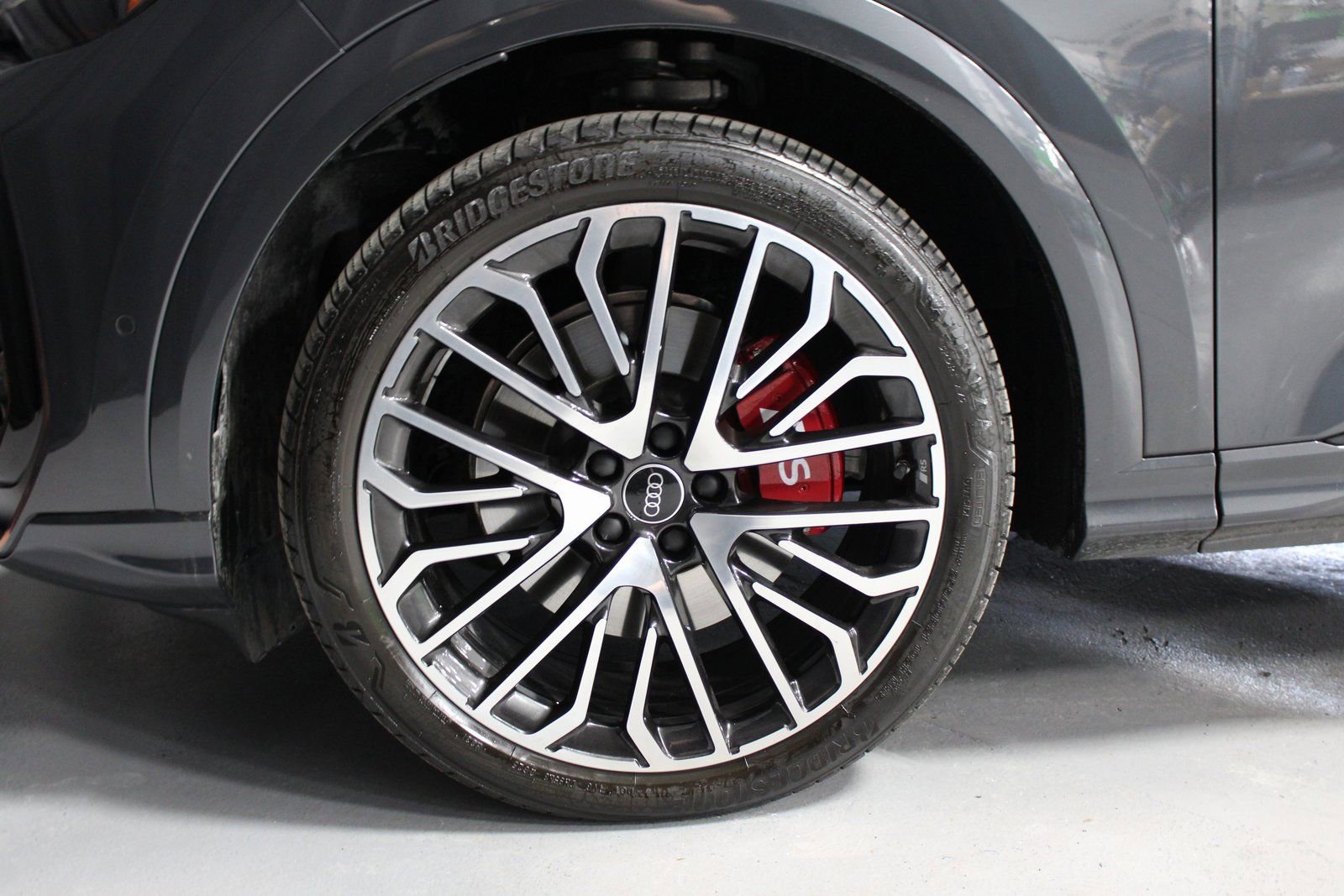 Used 2025 Audi SQ5 Prestige image 18