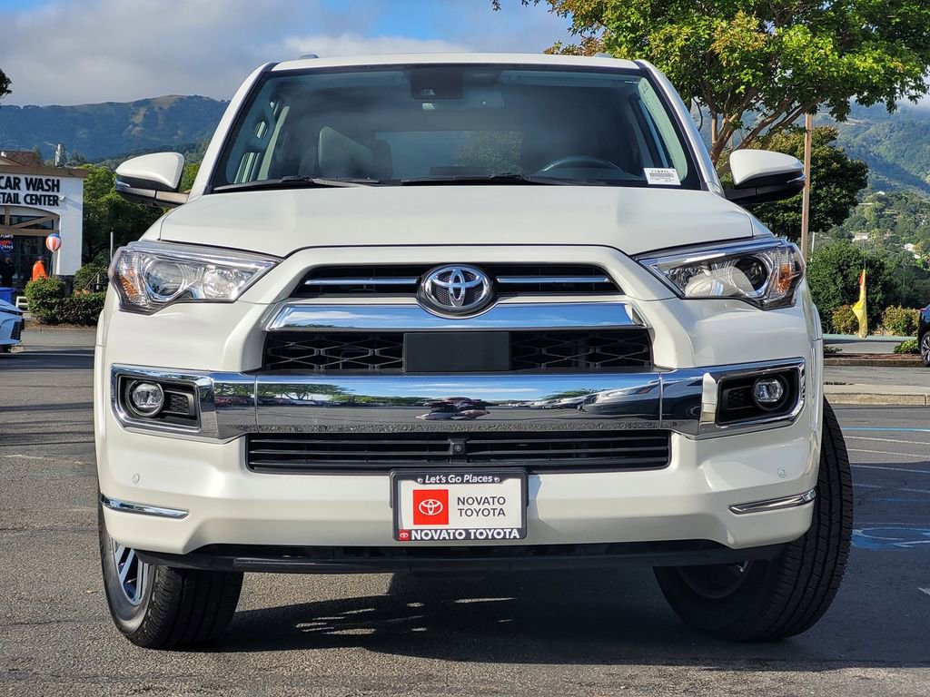 Used 2024 Toyota 4Runner Limited AWD/4WD image 2