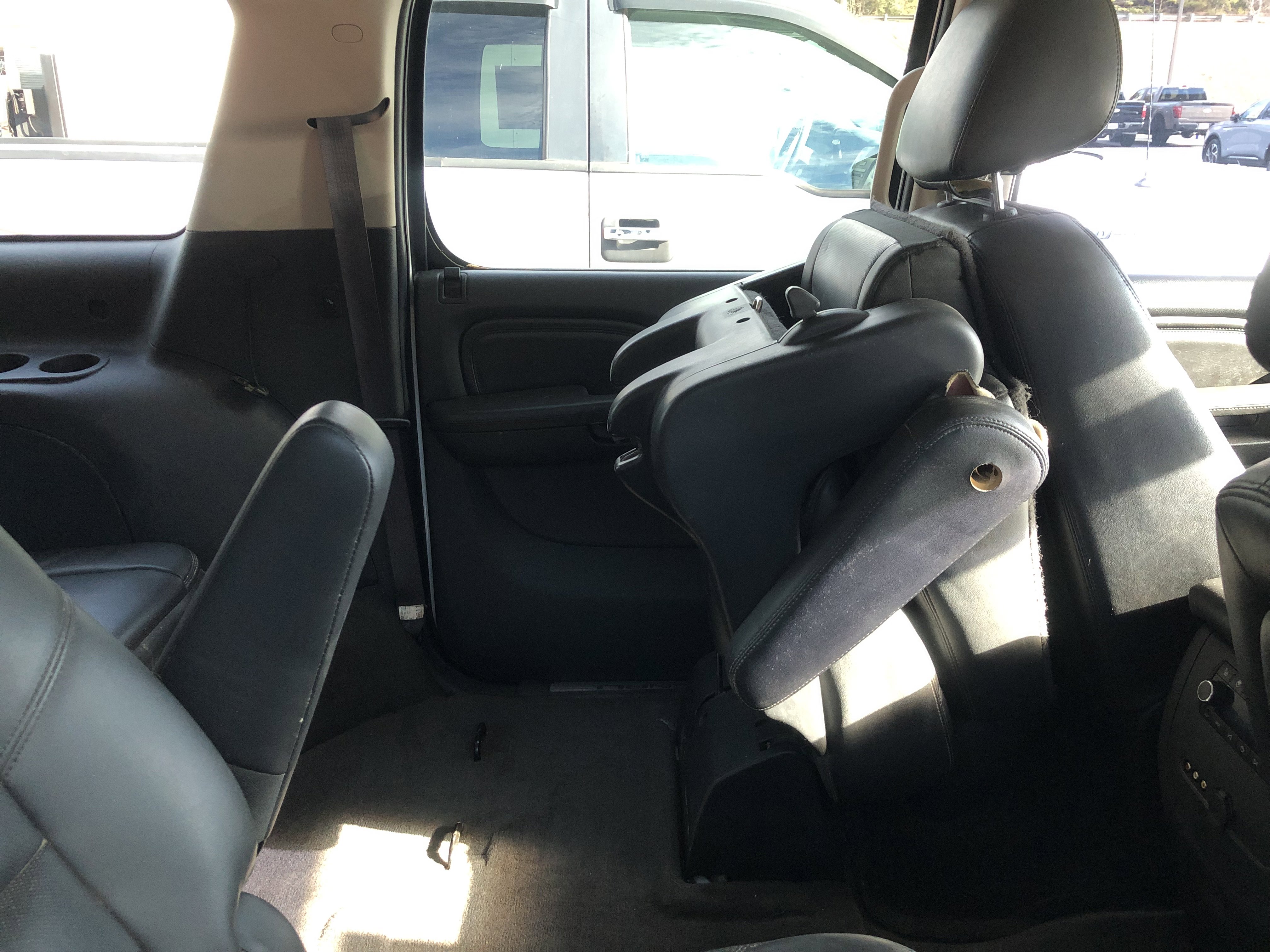 Used 2012 GMC Yukon XL Denali image 8