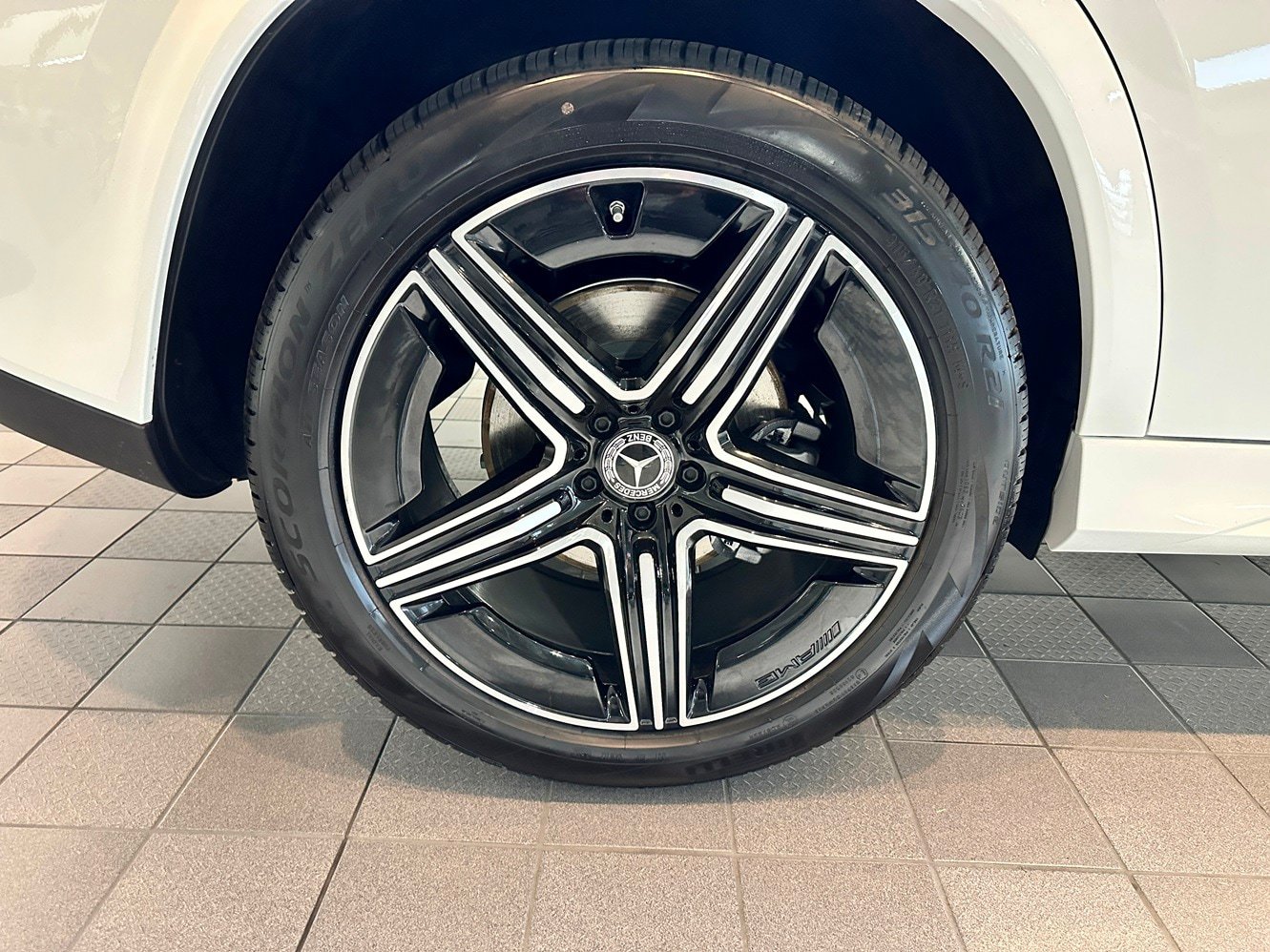 New 2026 Mercedes-Benz GLE 350 4MATIC image 16