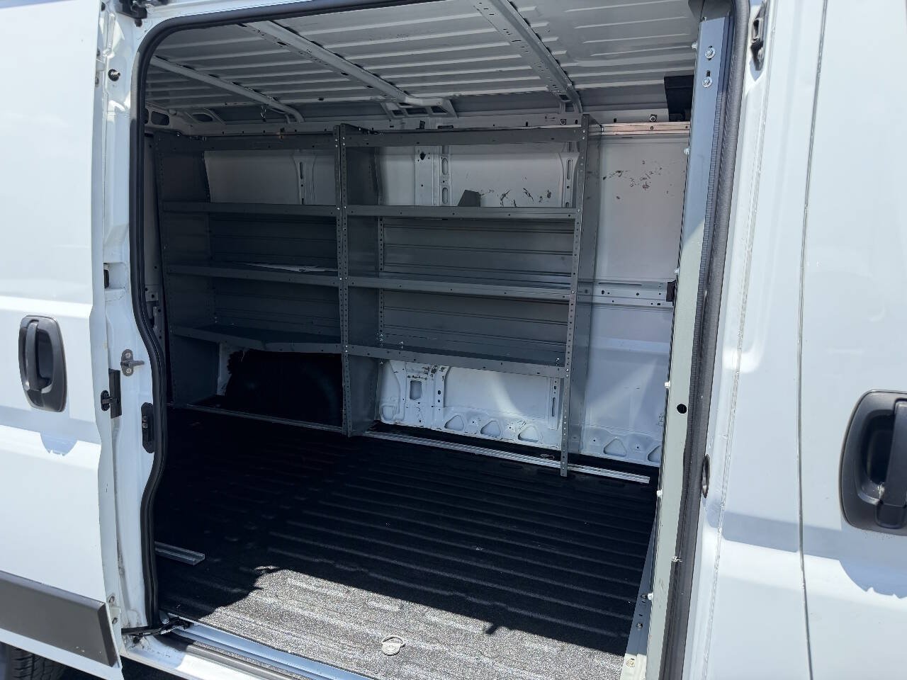 Used 2023 RAM ProMaster 2500 FWD image 13
