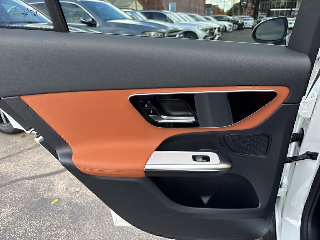 Certified 2026 Mercedes-Benz GLC 300 4MATIC image 18