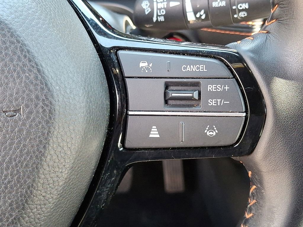 Used 2025 Honda HR-V Sport image 17