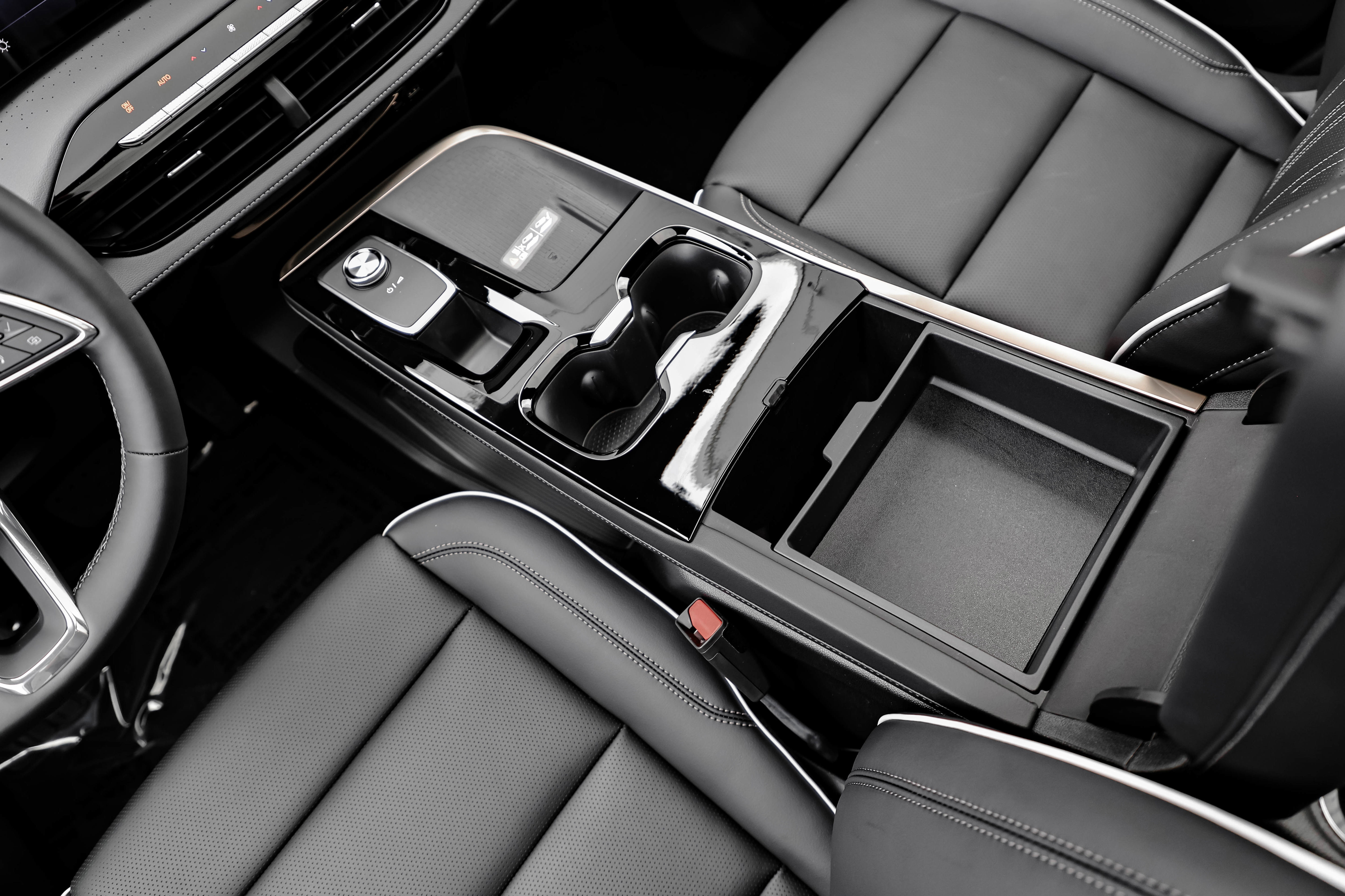 New 2025 Buick Enclave Avenir w/ Super Cruise Package image 38