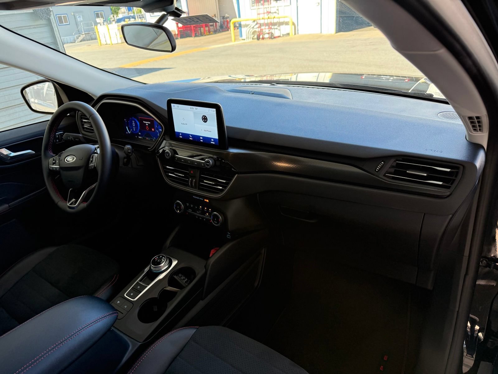 Used 2022 Ford Escape SEL w/ Technology Package AWD/4WD image 11