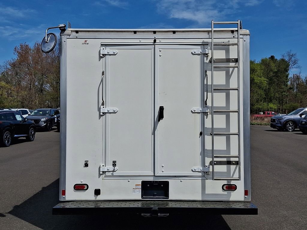 Used 2019 Ford E-350 and Econoline 350 Super Duty w/ Power Windows & Locks Group RWD image 5