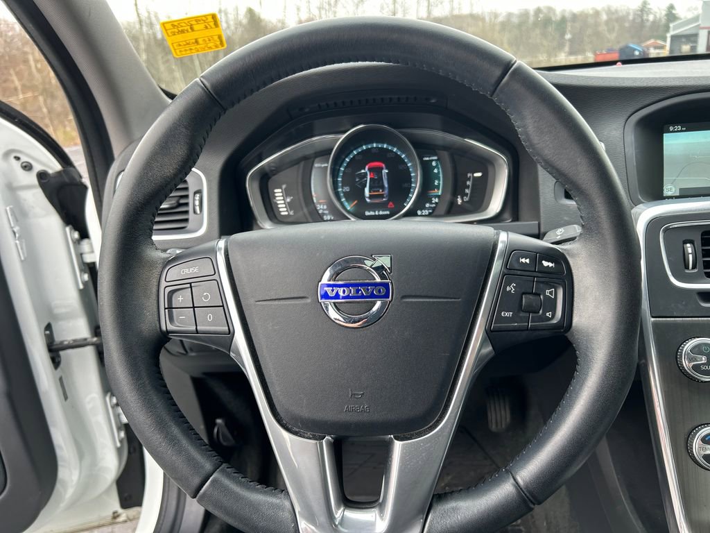Used 2016 Volvo S60 T5 Premier w/ Convenience Package image 22