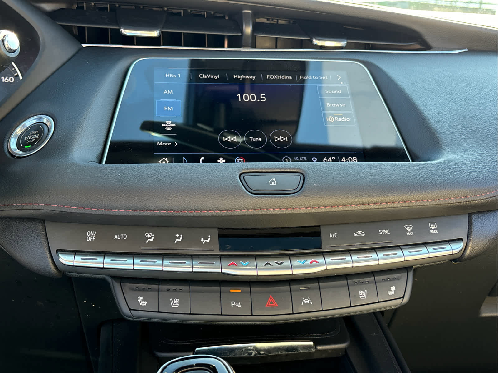 Used 2023 Cadillac XT4 Sport image 17