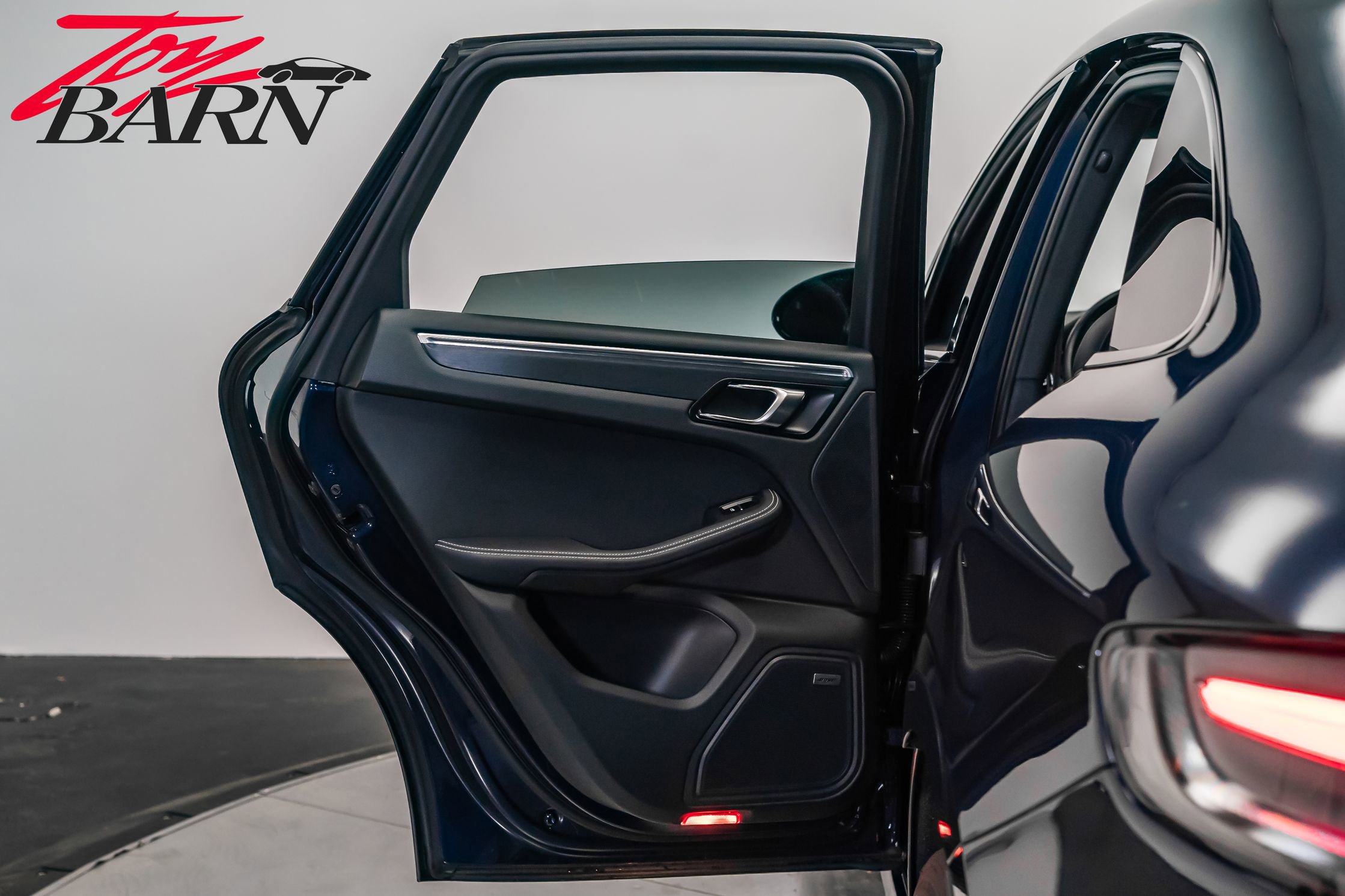 Used 2023 Porsche Macan GTS image 42