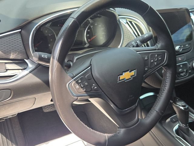 Used 2018 Chevrolet Malibu LT w/ Driver Confidence Package FWD image 14