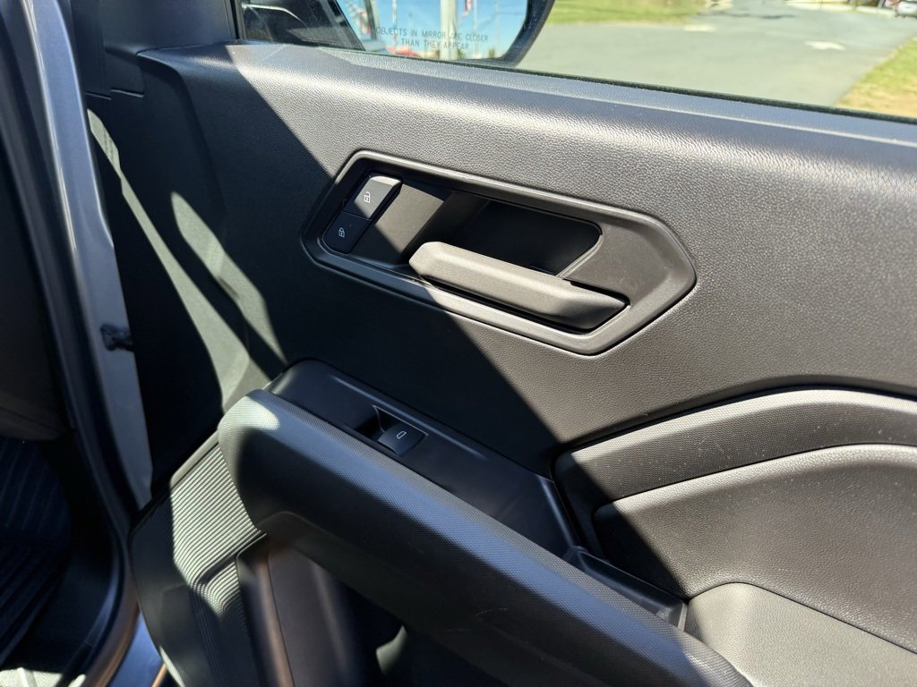 Used 2024 Chevrolet Colorado Trail Boss w/ Technology Package image 30