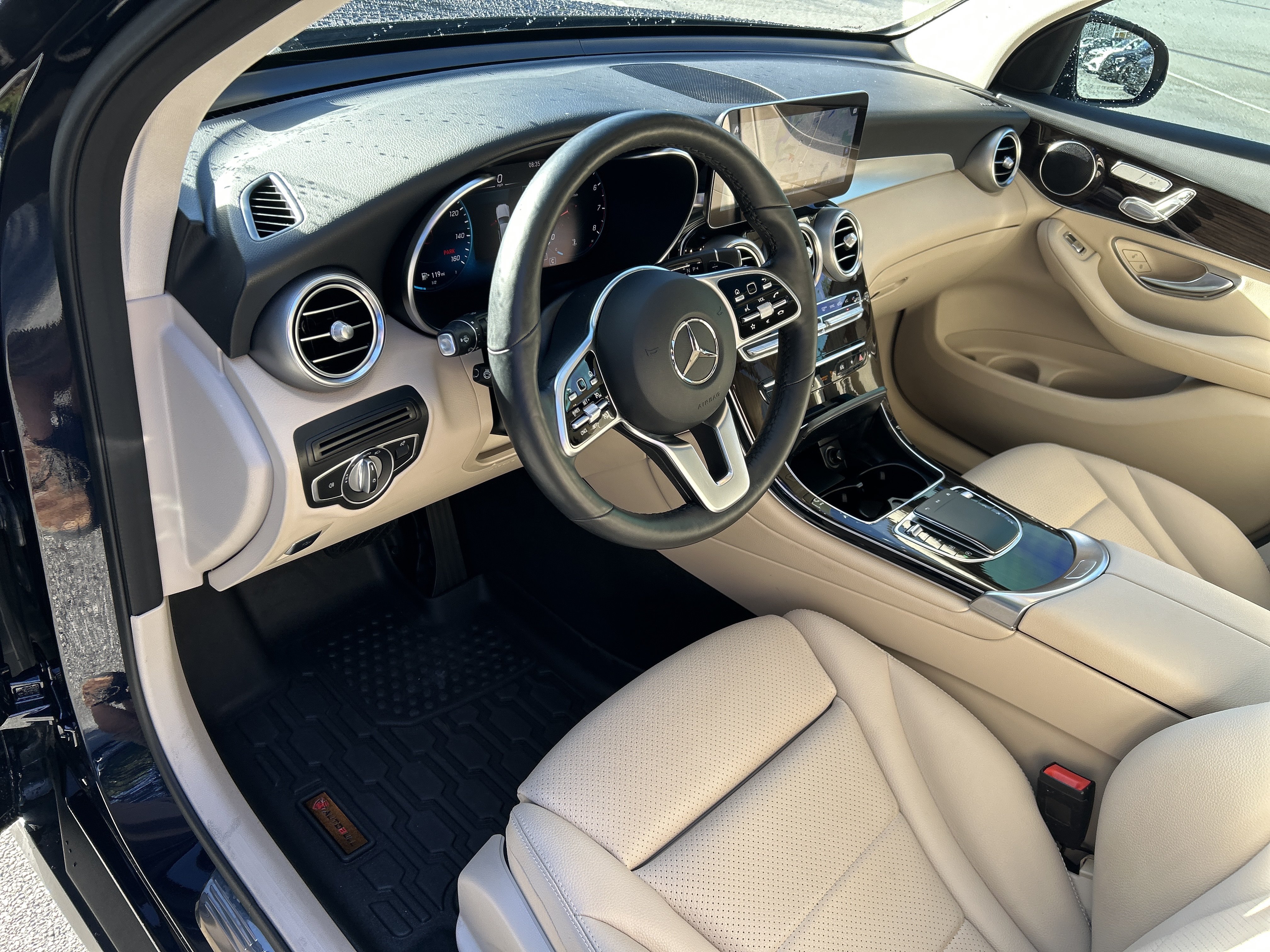 Certified 2021 Mercedes-Benz GLC 300 image 21