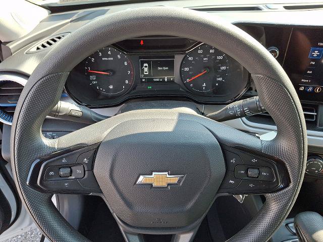 Certified 2025 Chevrolet Trax LS w/ LS Convenience Package FWD image 19