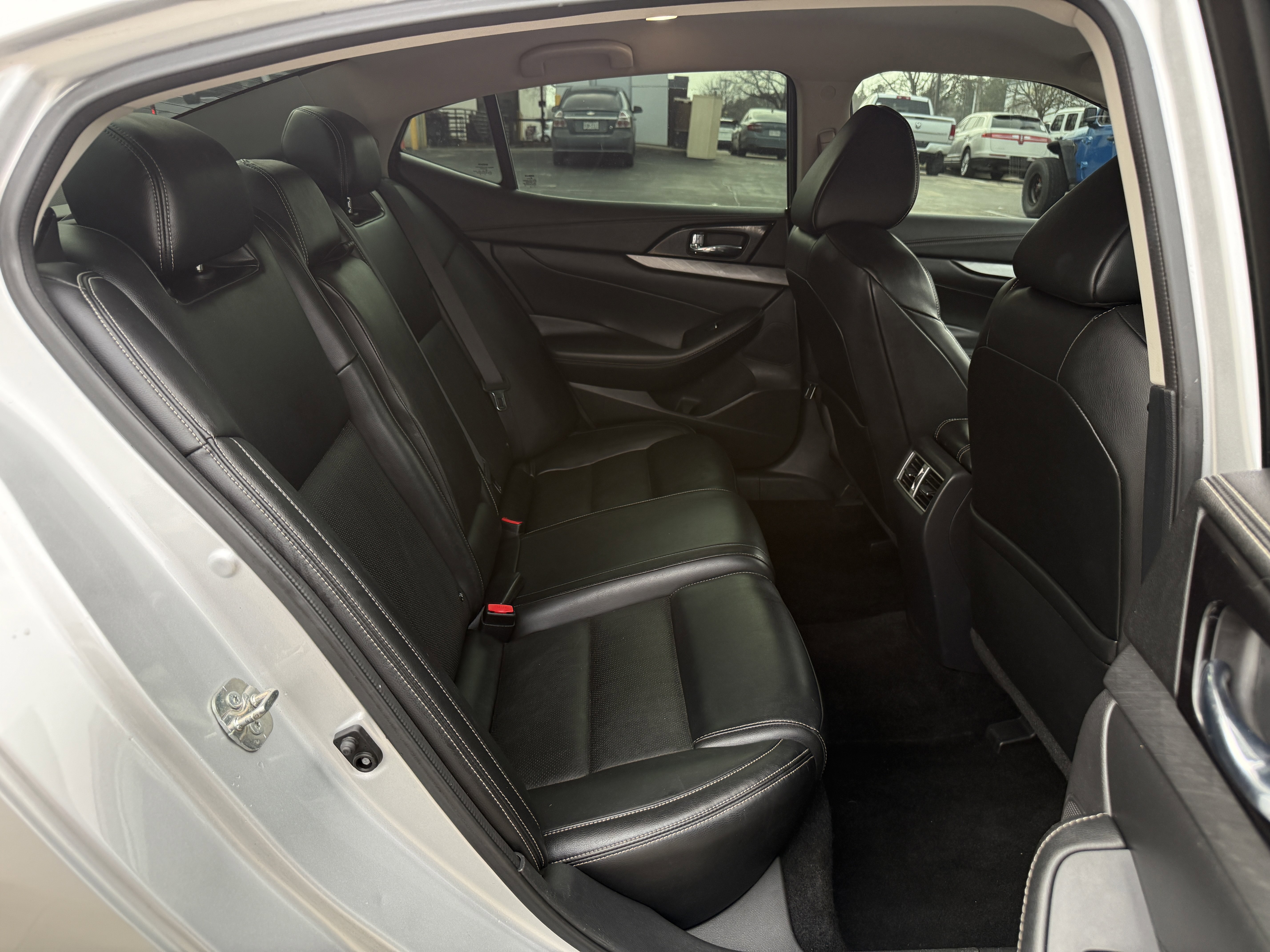 Used 2018 Nissan Maxima 3.5 SV image 32